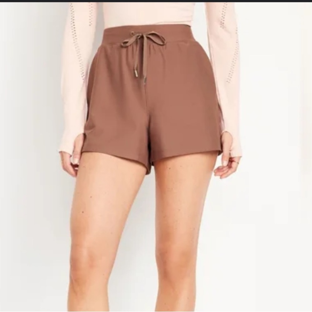Old Navy High-Rise 3” Inseam Powersoft Short